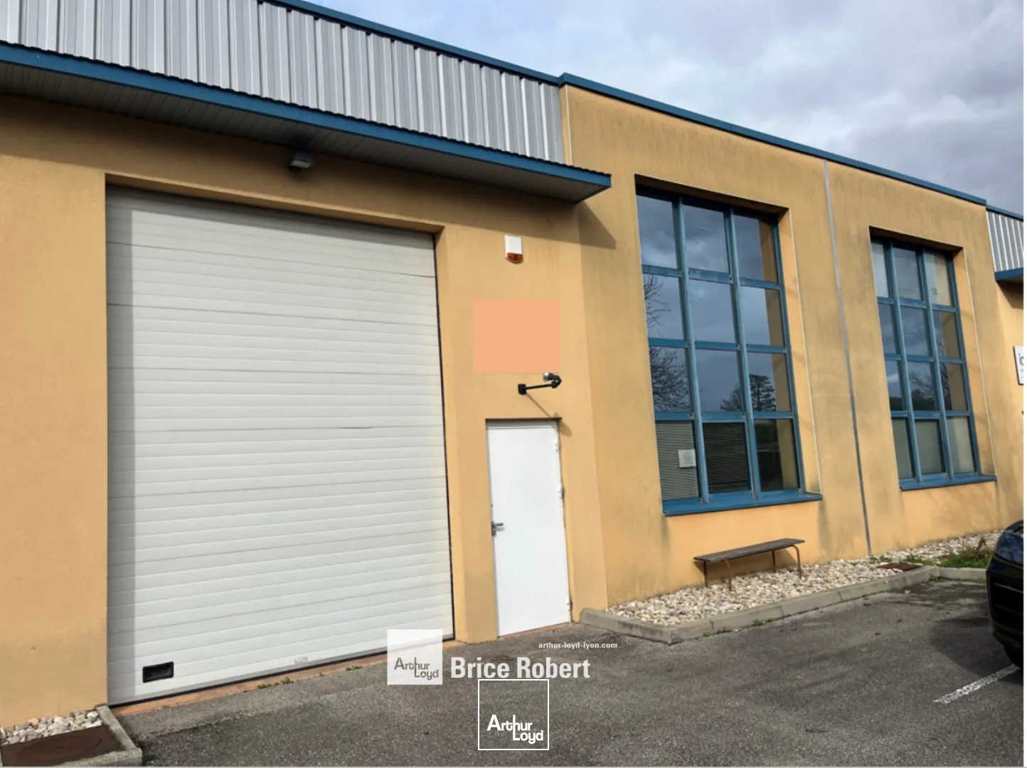 Locaux d'activité & Entrepôts - Location - RILLIEUX LA PAPE - 69140 - 170-170 - 7664011