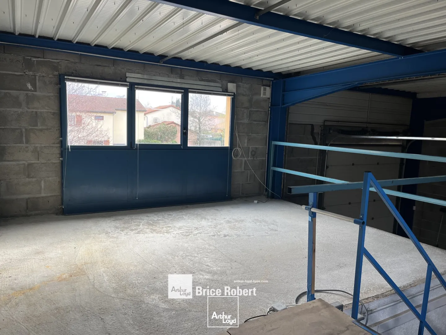 Locaux d'activité & Entrepôts - Location - RILLIEUX LA PAPE - 69140 - 170-170 - 7664015