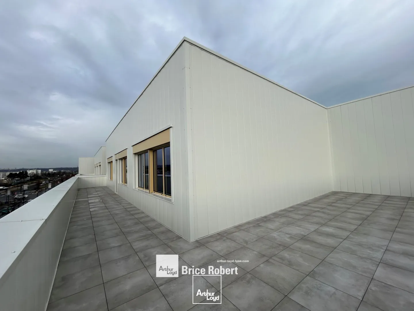 Locaux d'activité & Entrepôts - Location - VAULX EN VELIN - 69120 - 427.6-871.34 - 7664049