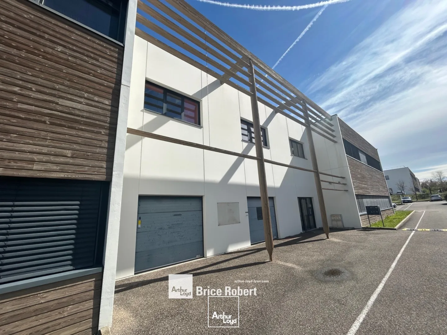 Locaux d'activité & Entrepôts - Location - SAINT PRIEST - 69800 - 203.14-1990.3 - 7664063