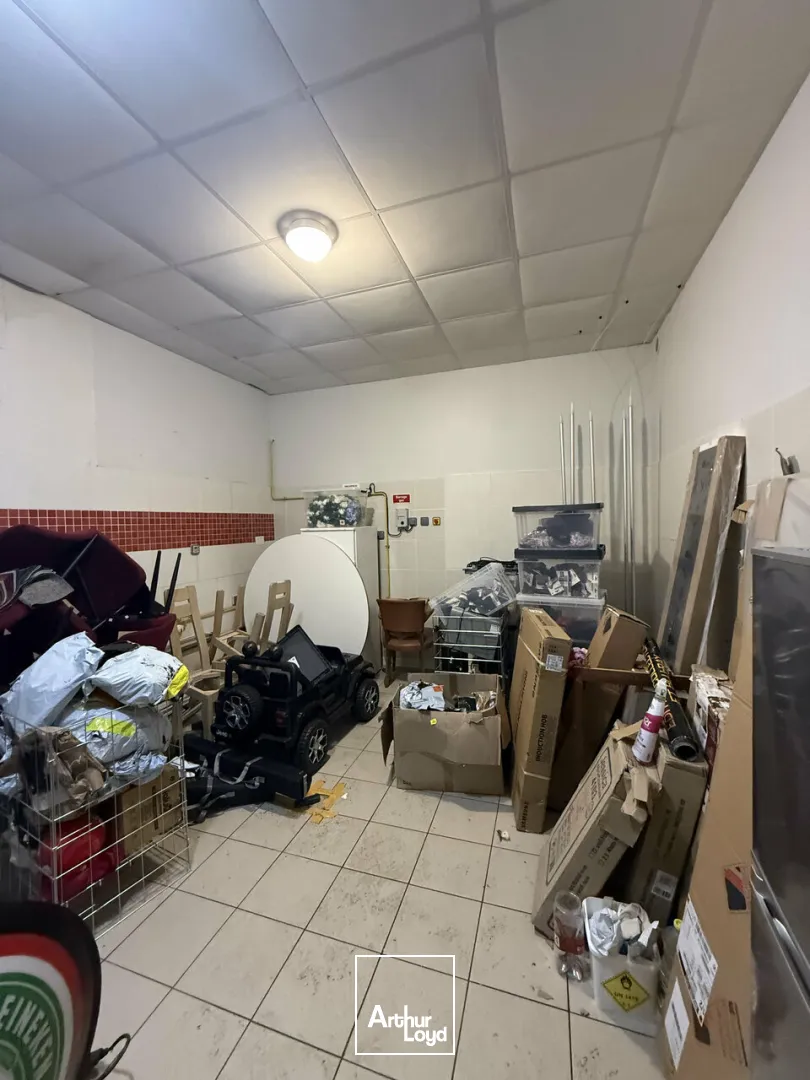 Locaux commerciaux - Location - SARLAT-LA-CANÉDA - 24200 - 600-600 - 7664266