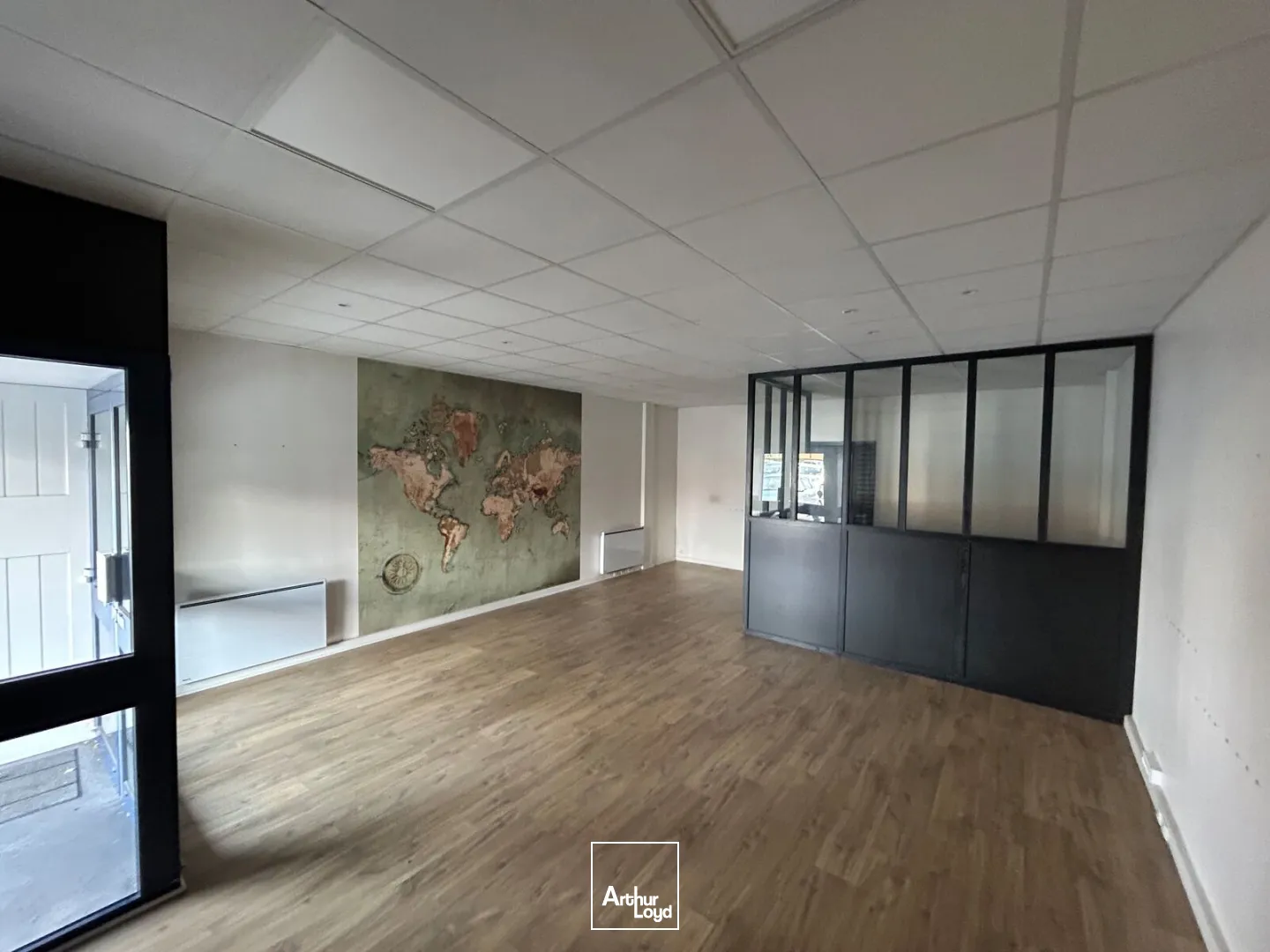 Locaux commerciaux - Location - MARCQ EN BAROEUL - 59700 - 65.8-190.8 - 7664687