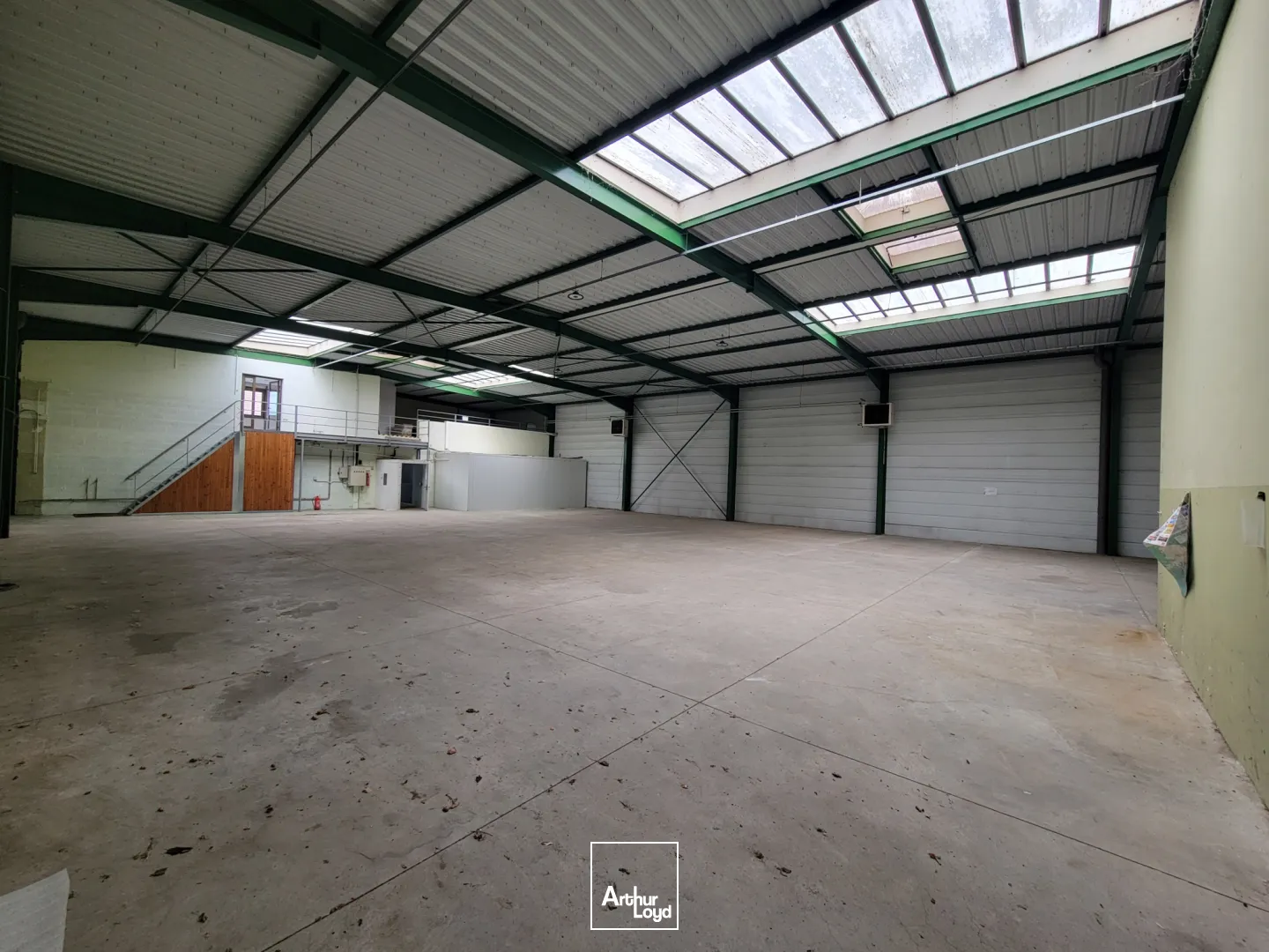 Locaux d'activité & Entrepôts - Vente - Audincourt - 25400 - 880-880 - 7664753