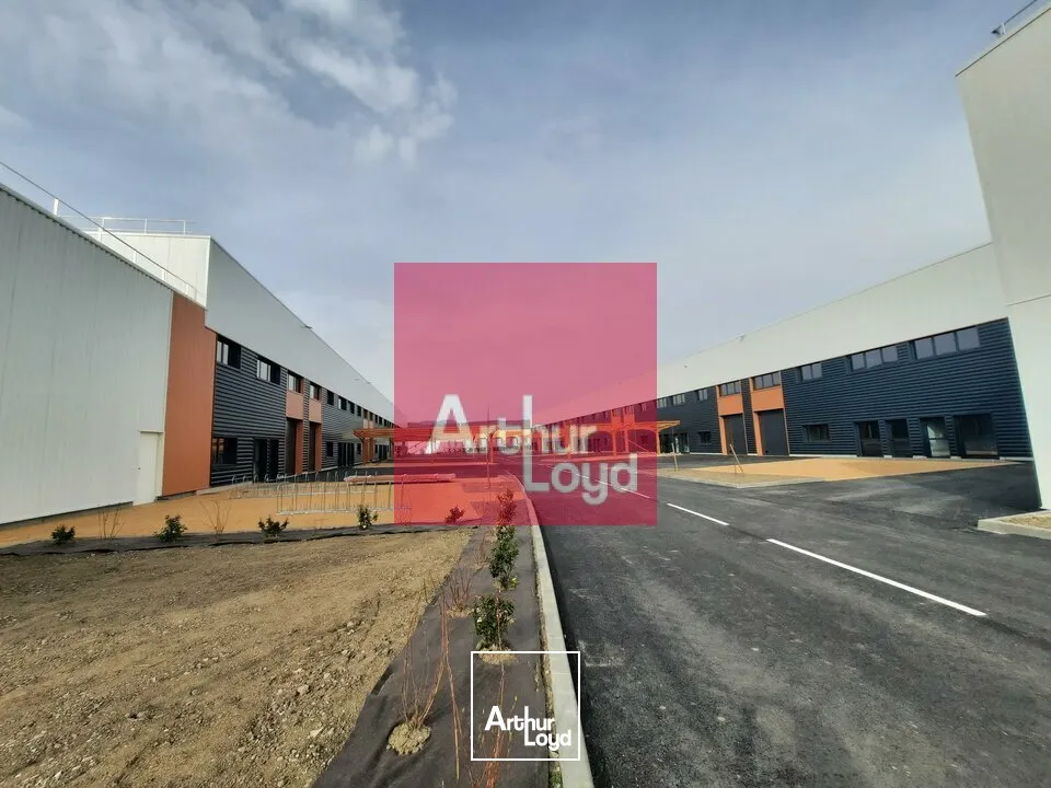 Locaux d'activité & Entrepôts - Location - CLERMONT FERRAND - 63100 - 437-437 - 7664962