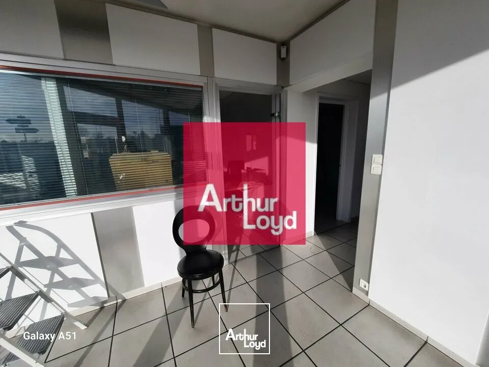 Locaux d'activité & Entrepôts - Vente - PONT-DU-CHÂTEAU - 63430 - 2500-2500 - 7664981