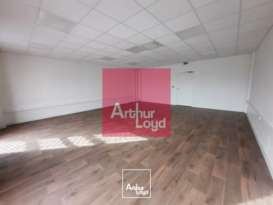 Locaux d'activité & Entrepôts - Location - CLERMONT FERRAND - 63100 - 325-325 - 7664986