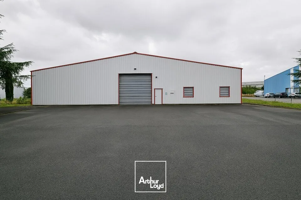 Locaux d'activité & Entrepôts - Vente - LA CRECHE - 79260 - 885-885 - 7665122