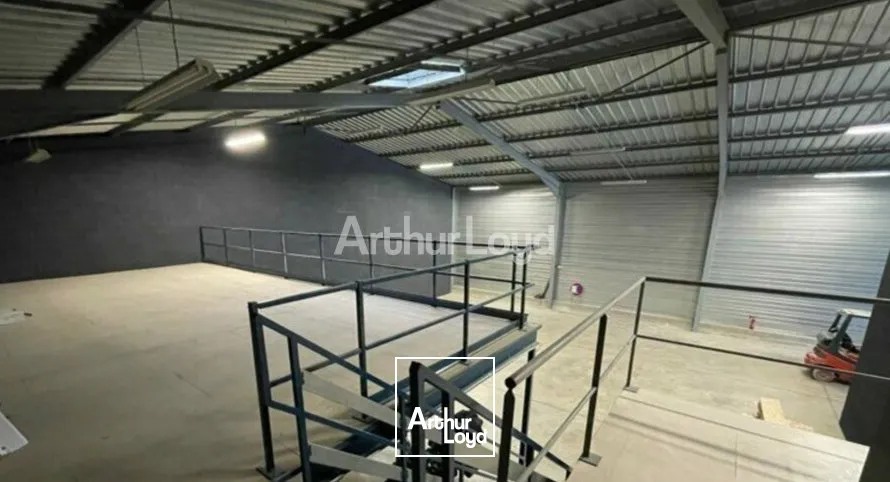 Locaux d'activité & Entrepôts - Location - ISLES SUR SUIPPE - 51110 - 663-663 - 7665140