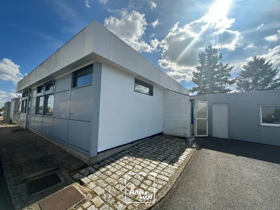 Locaux d'activité & Entrepôts - Vente - SAINT GERMAIN DU PUY - 18390 - 350-350 - 7665219