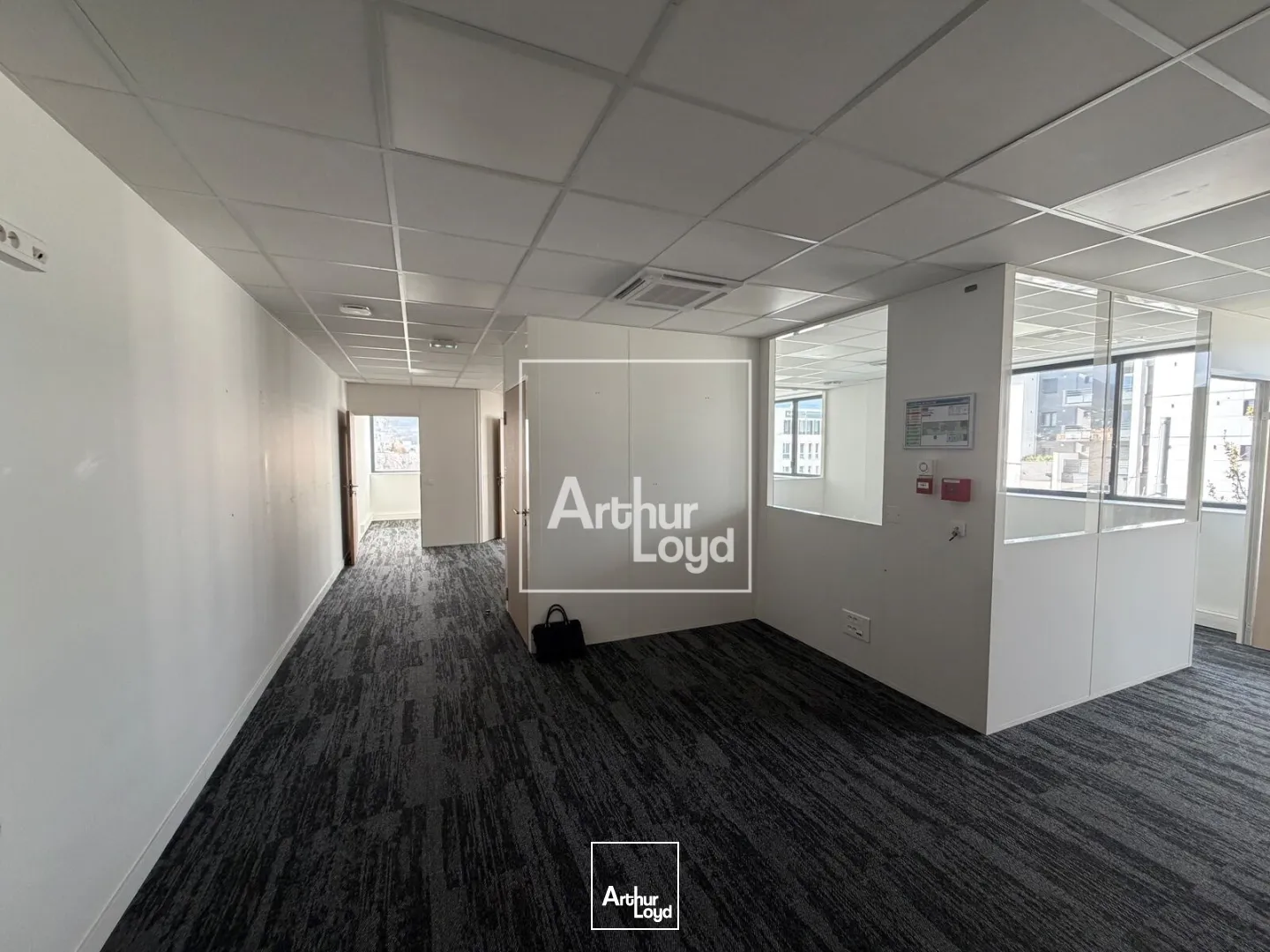 Bureaux - Location - SEYSSINET PARISET - 38170 - 106.51-526.19 - 7665359