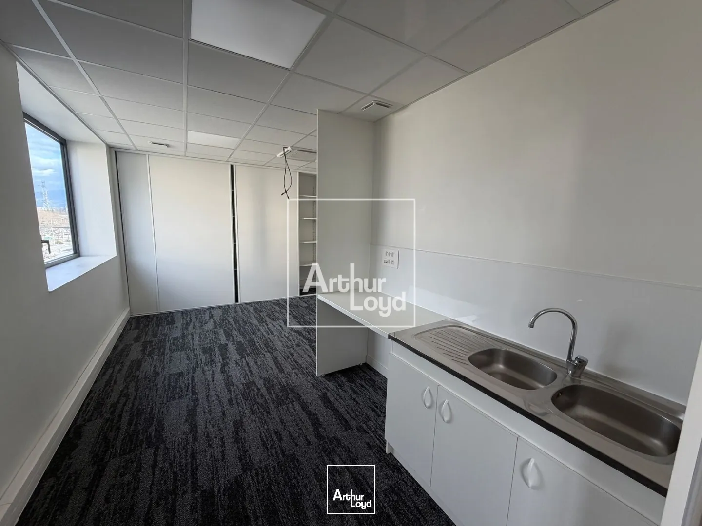 Bureaux - Location - SEYSSINET PARISET - 38170 - 106.51-526.19 - 7665356