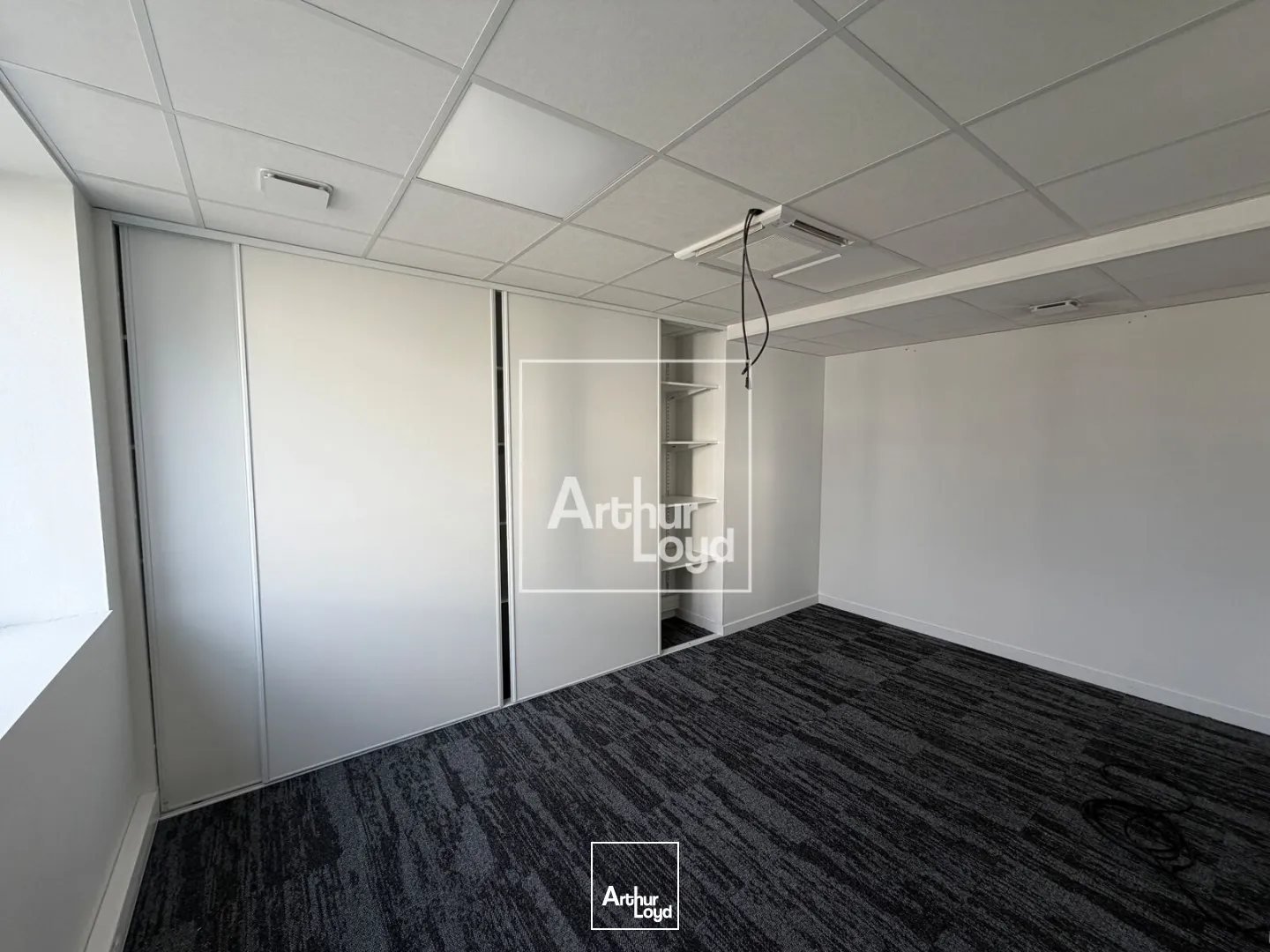 Bureaux - Location - SEYSSINET PARISET - 38170 - 106.51-526.19 - 7665357