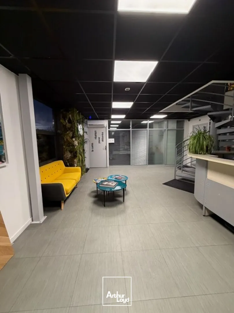 Bureaux - Location - LA CHAPELLE SAINT MESMIN - 45380 - 343.99-343.99 - 7665429