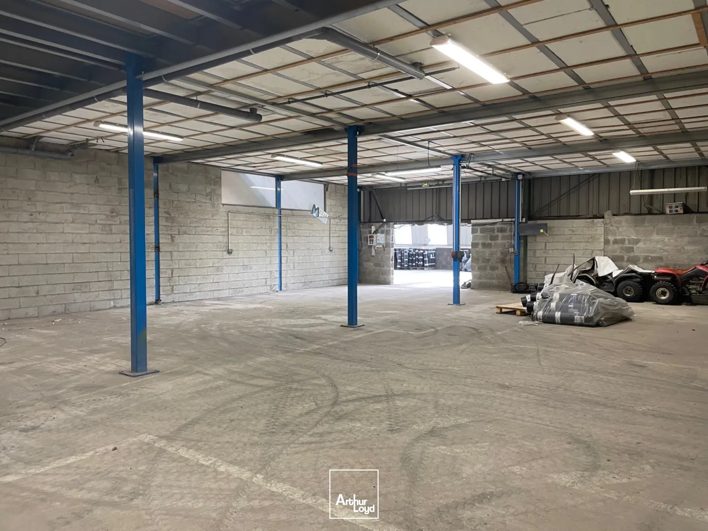 Locaux d'activité & Entrepôts - Location - SAINT NAZAIRE - 44600 - 240-240 - 7665501