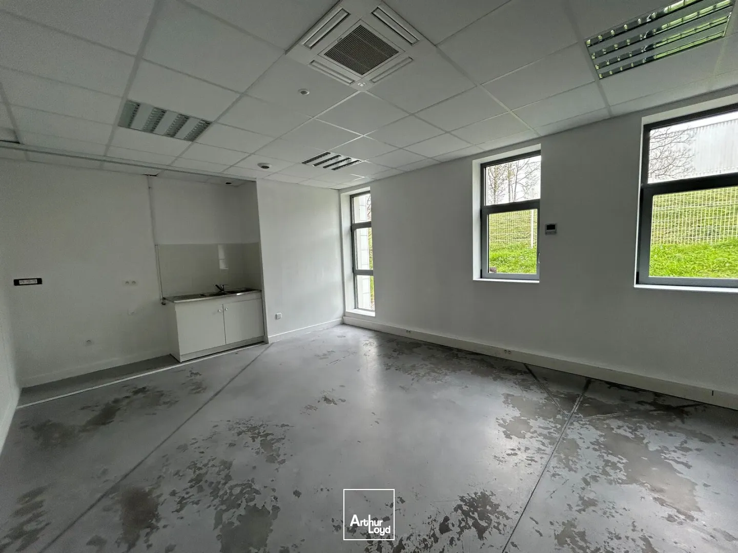 Locaux d'activité & Entrepôts - Location - SAINT NAZAIRE - 44600 - 1116-1116 - 7665527