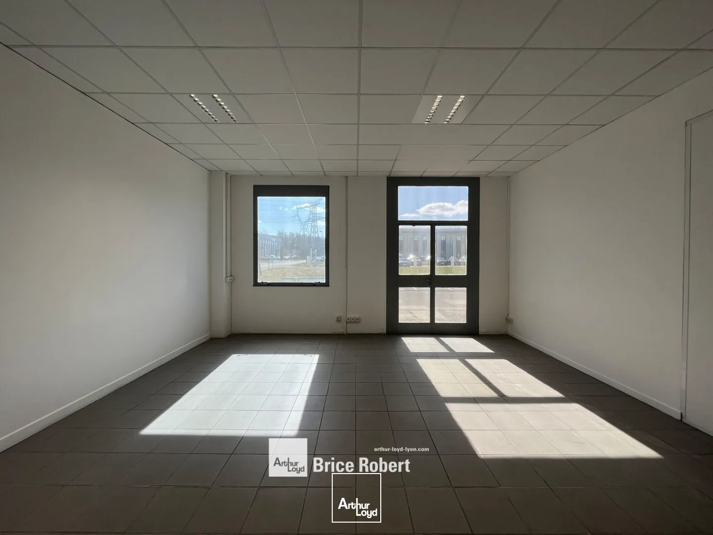 Locaux d'activité & Entrepôts - Vente - SAINT QUENTIN FALLAVIER - 38070 - 257-1583.6 - 7665863