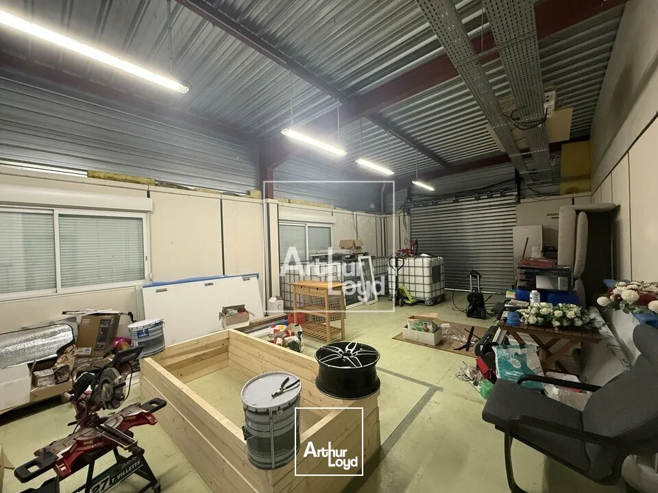 Locaux d'activité & Entrepôts - Location - VULAINES SUR SEINE - 77870 - 1000-1000 - 7666041