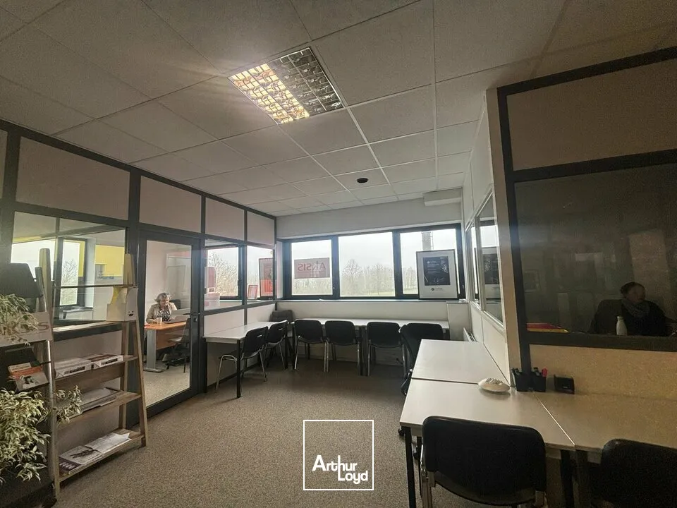 Bureaux - Location - LA ROCHE-SUR-YON - 85000 - 140-140 - 7666065