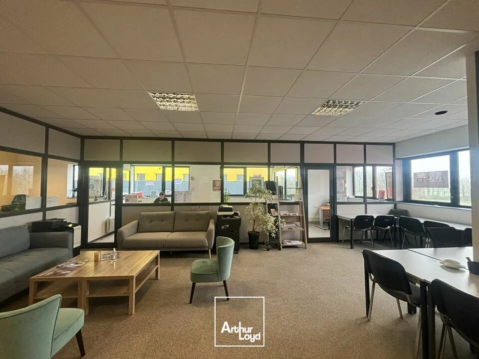 Bureaux - Location - LA ROCHE-SUR-YON - 85000 - 140-140 - 7666064