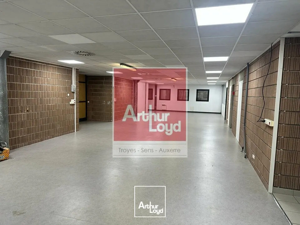 Bureaux - Location - LA CHAPELLE SAINT LUC - 10600 - 150-763 - 7666112