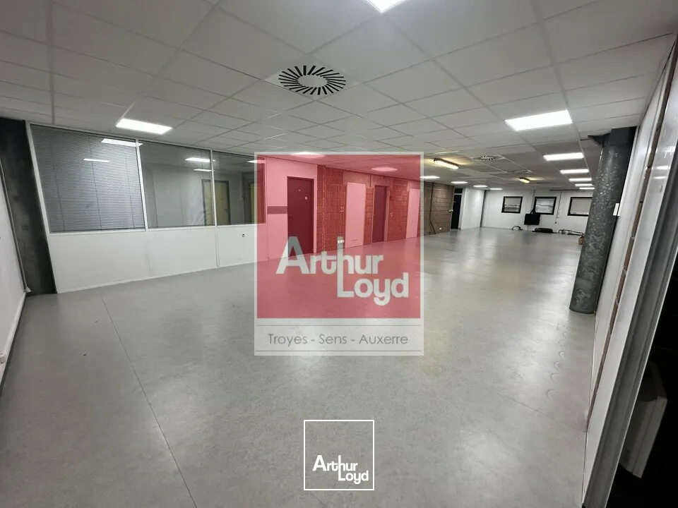 Bureaux - Location - LA CHAPELLE SAINT LUC - 10600 - 150-763 - 7666113