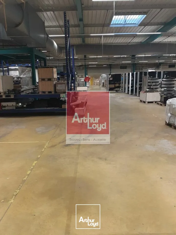 Locaux d'activité & Entrepôts - Location - FONTAINE-LES-GRES - 10280 - 2500-5000 - 7666117