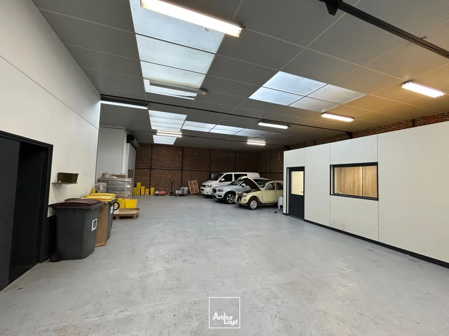 Locaux d'activité & Entrepôts - Location - SAINT QUENTIN - 02100 - 349-349 - 7666159