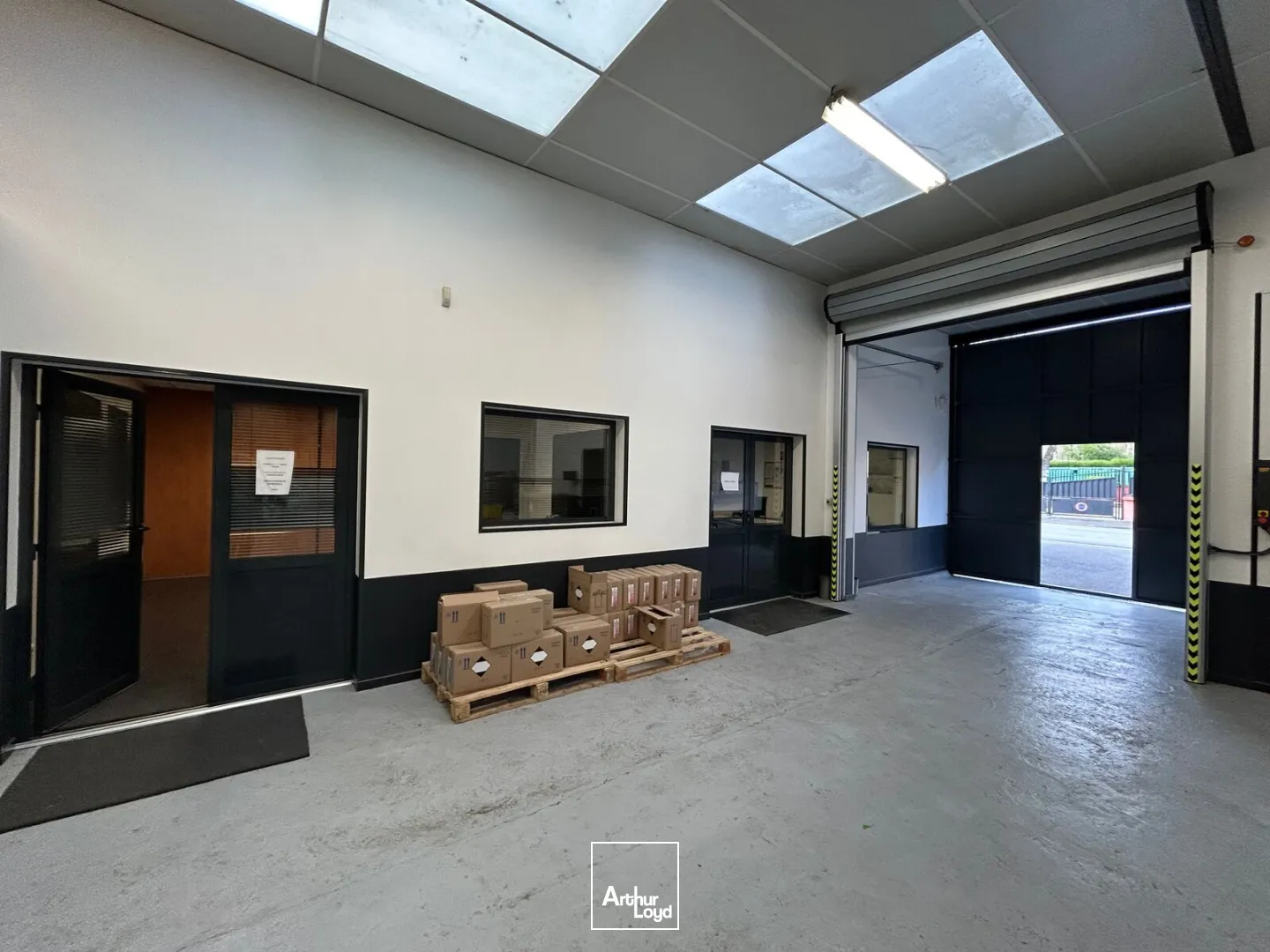 Locaux d'activité & Entrepôts - Location - SAINT QUENTIN - 02100 - 349-349 - 7666161