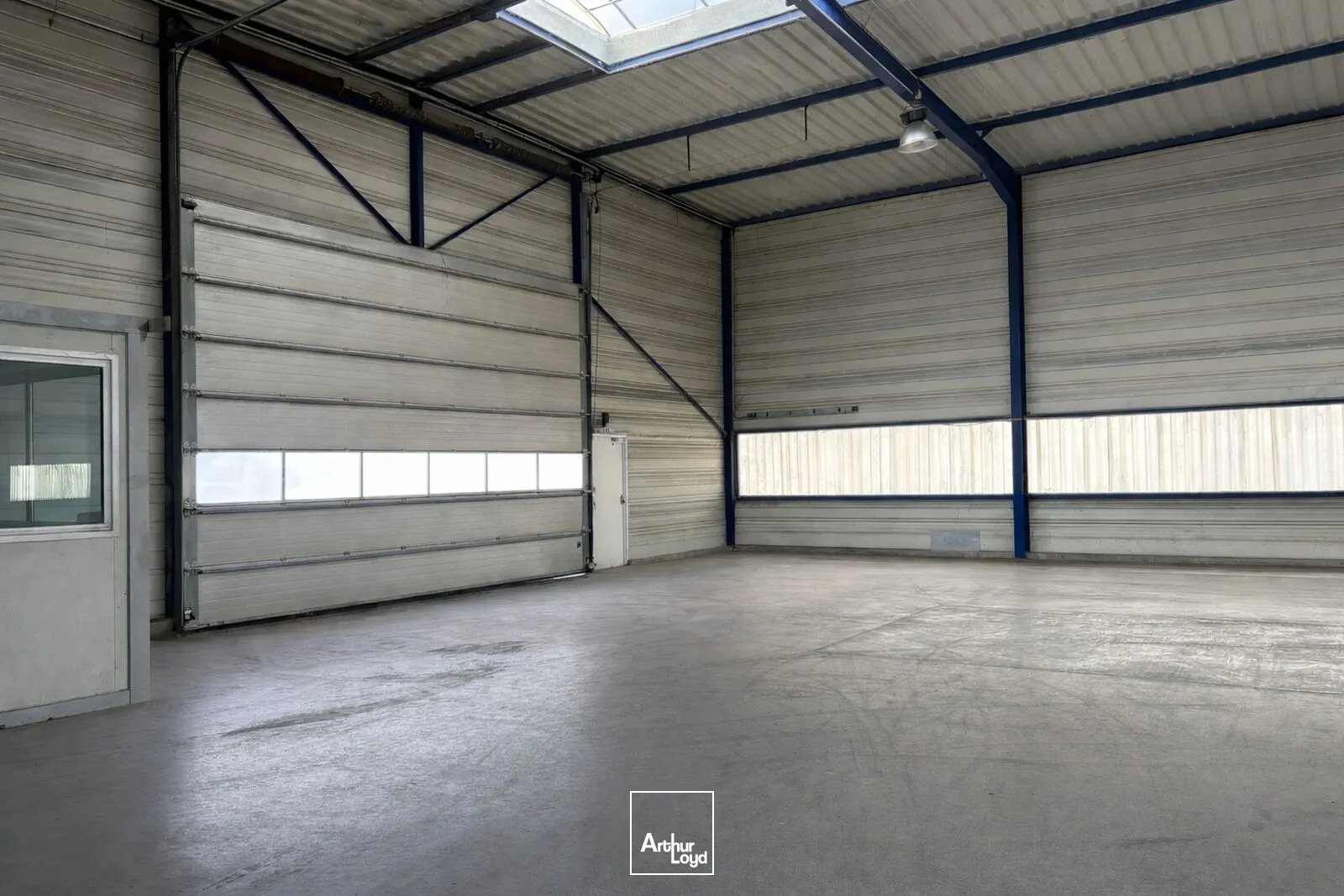 Locaux d'activité & Entrepôts - Location - SAINT CYR EN VAL - 45590 - 1556.31-1556.31 - 7666379
