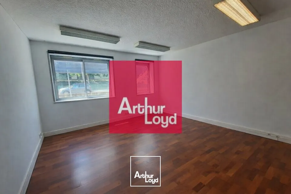 Locaux d'activité & Entrepôts - Vente - RIOM - 63200 - 965-965 - 7666771