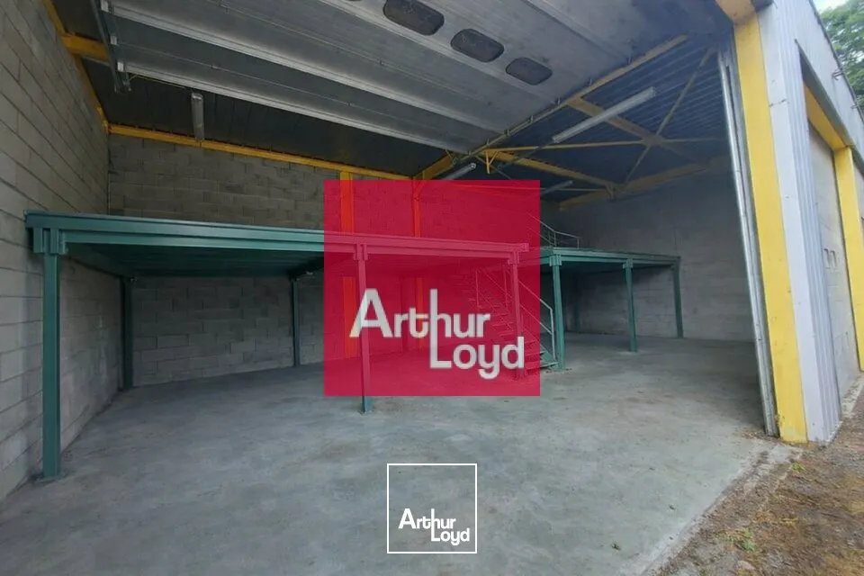 Locaux d'activité & Entrepôts - Vente - RIOM - 63200 - 965-965 - 7666767