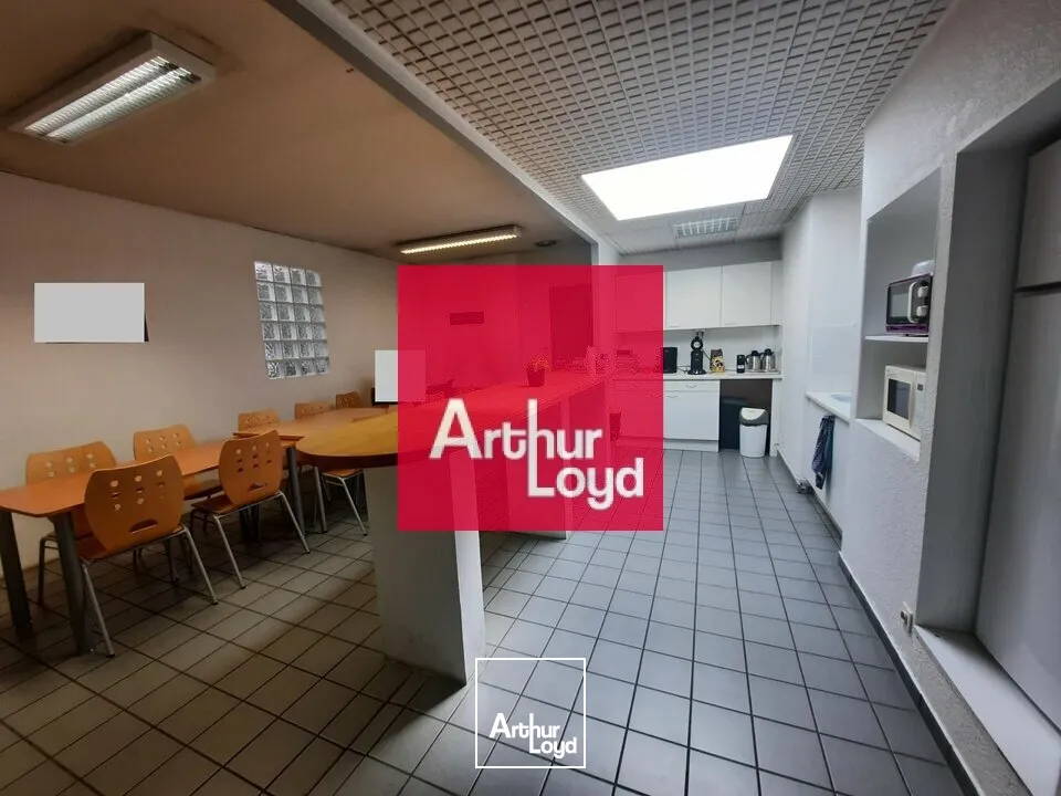 Locaux d'activité & Entrepôts - Vente - RIOM - 63200 - 965-965 - 7666770