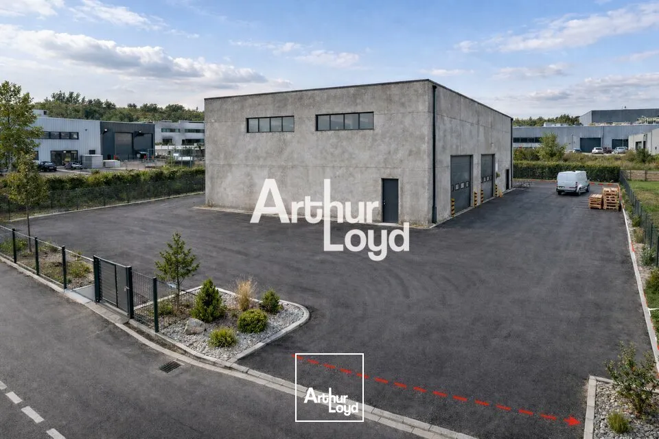 Locaux d'activité & Entrepôts - Vente - LE MUY - 83490 - 400-400 - 7667638