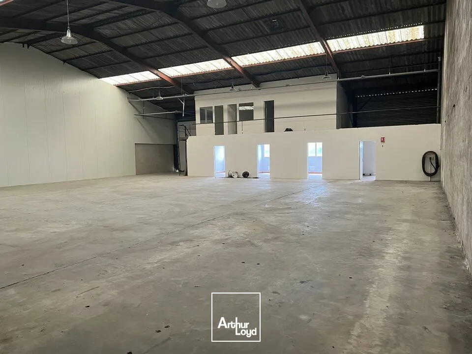 Locaux d'activité & Entrepôts - Location - CHAMBRAY LES TOURS - 37170 - 550-550 - 7667806