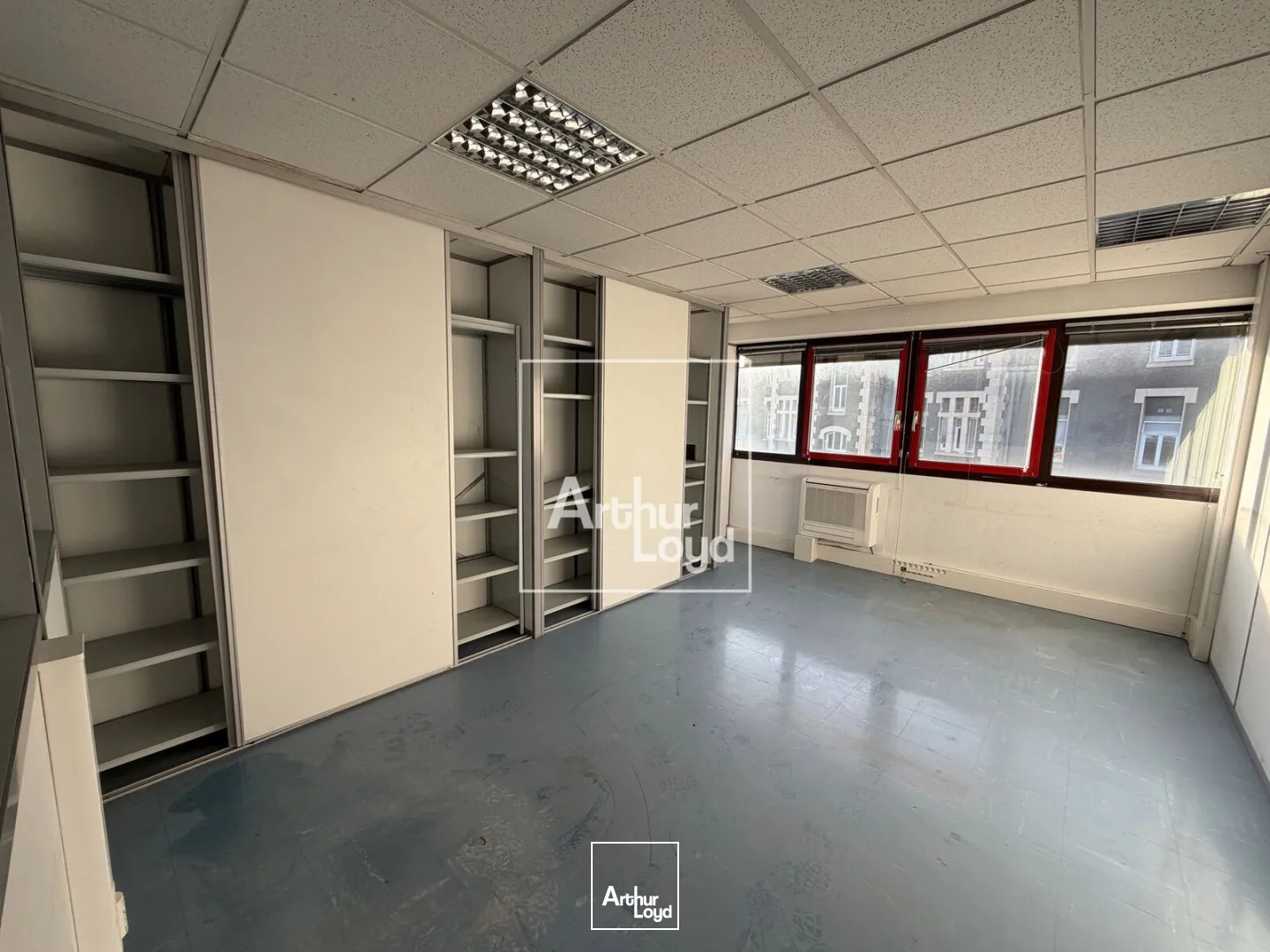 Bureaux - Vente - LA TRONCHE - 38700 - 456-456 - 7668100