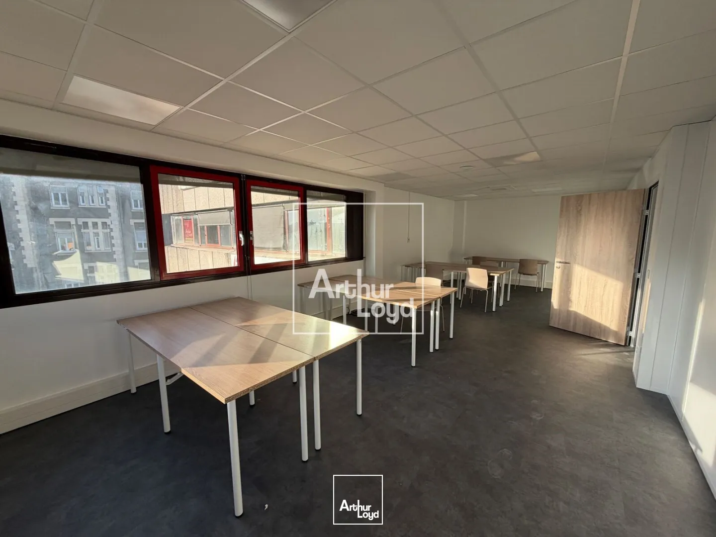 Bureaux - Vente - LA TRONCHE - 38700 - 456-456 - 7668092