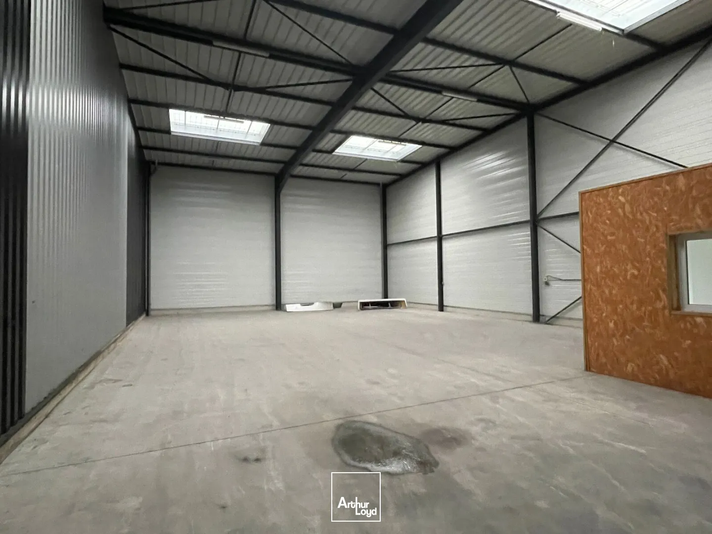 Locaux d'activité & Entrepôts - Location - GUICHAINVILLE - 27930 - 240-240 - 7668295