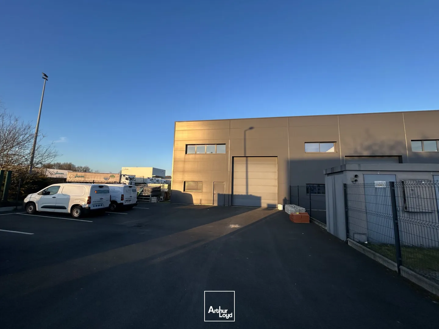 Locaux d'activité & Entrepôts - Location - VIGNEUX DE BRETAGNE - 44360 - 300-300 - 7668403