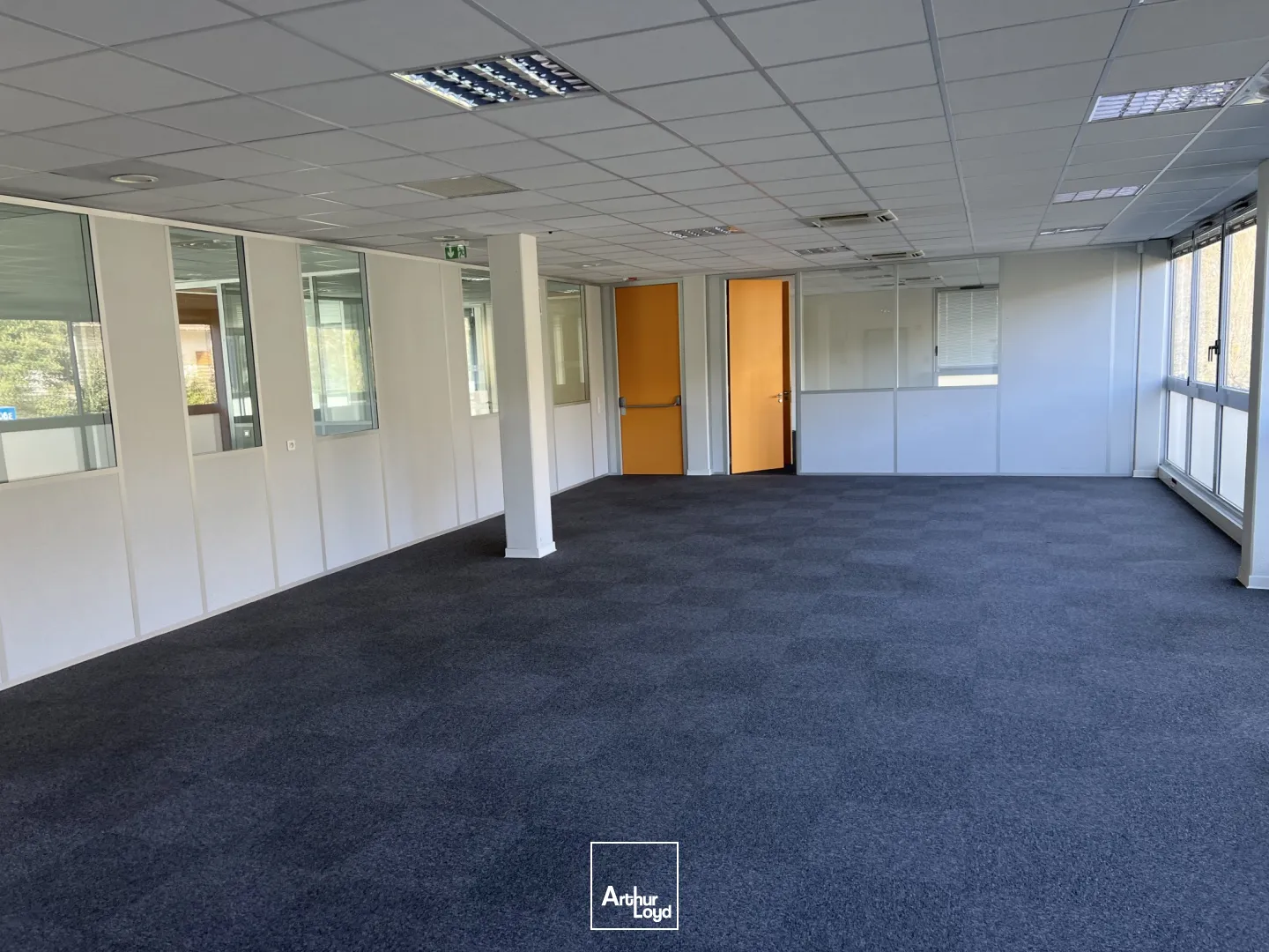 Bureaux - Location - LA CHAPELLE SUR ERDRE - 44240 - 426.24-426.24 - 7668420