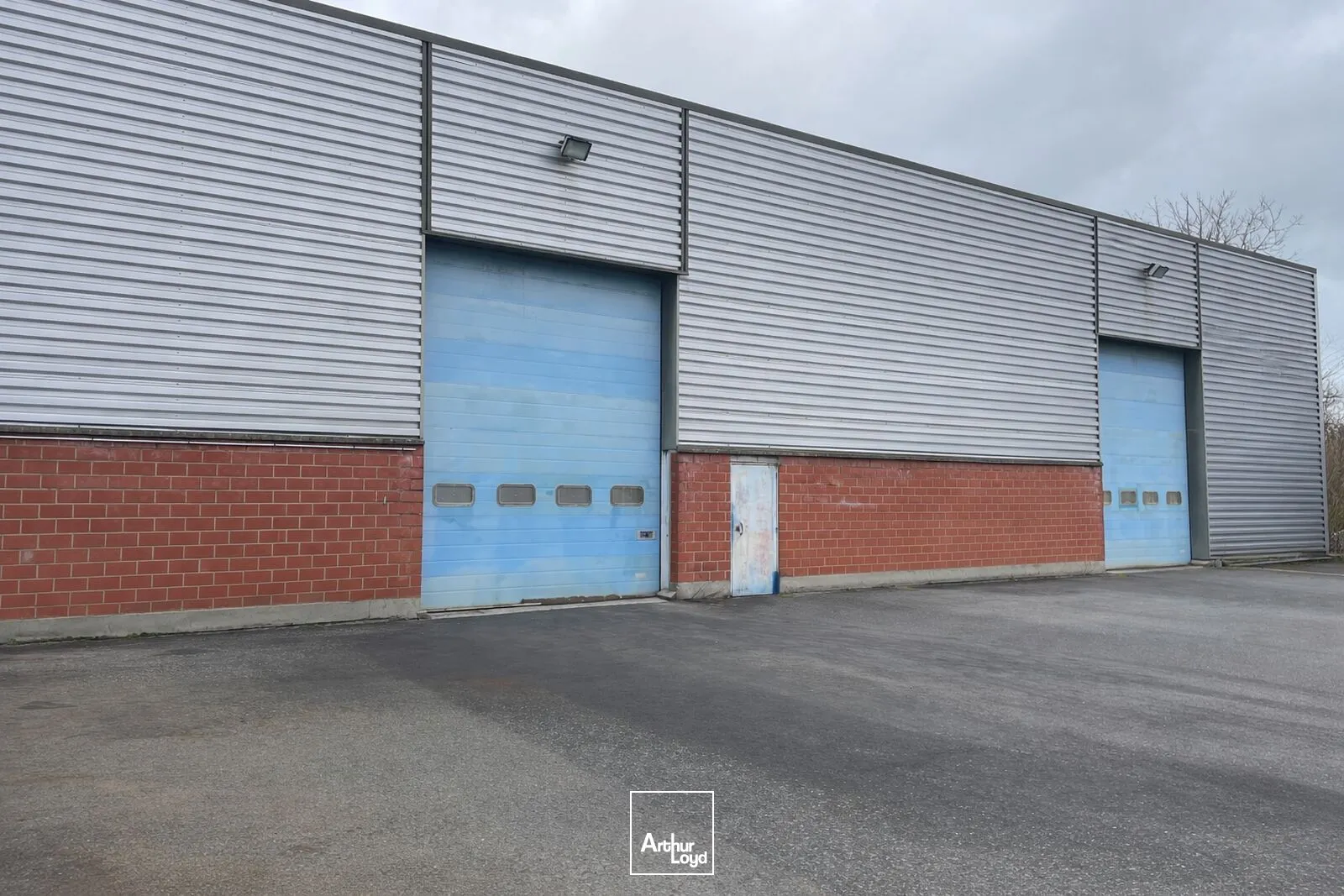 Locaux d'activité & Entrepôts - Location - DOUVRIN - 62138 - 2200-2200 - 7668513