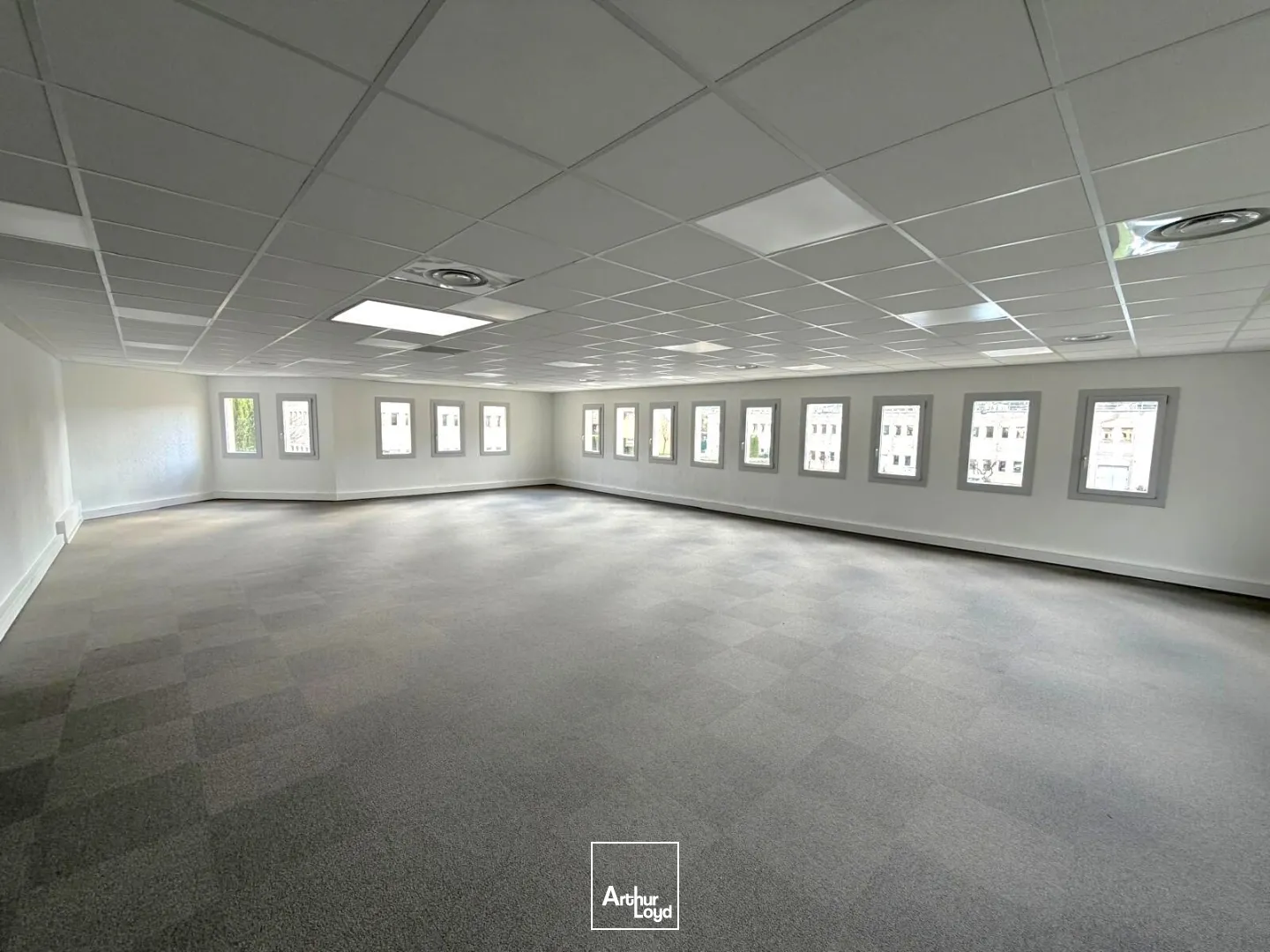 Bureaux - Location - LA PENNE SUR HUVEAUNE - 13821 - 255-648 - 7668593