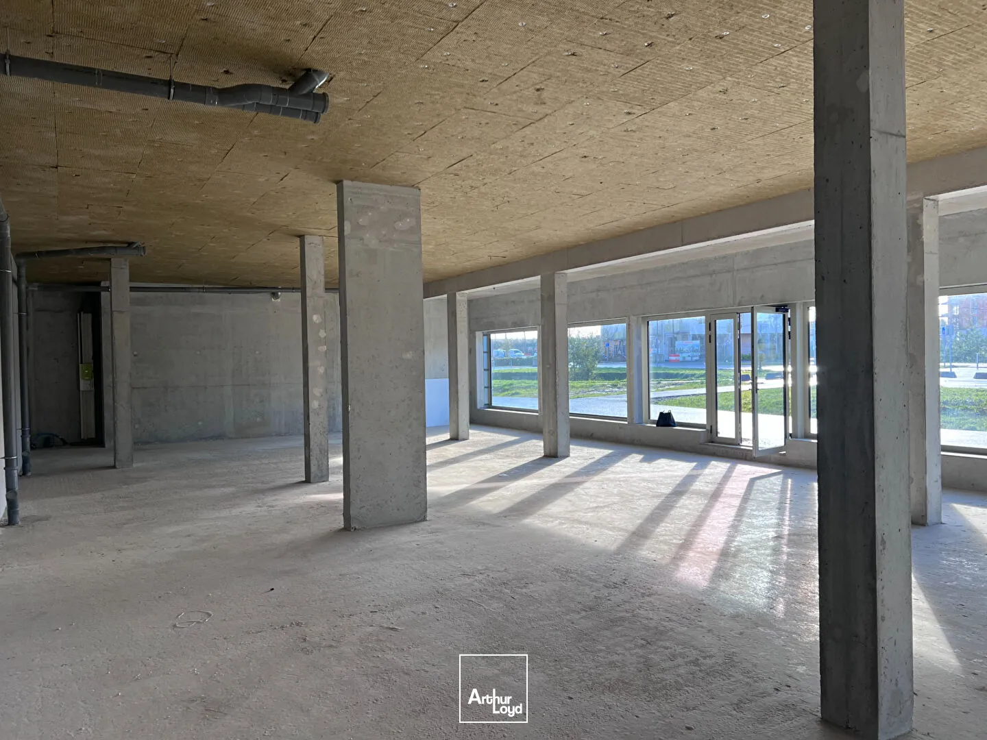 Locaux commerciaux - Location - EPRON - 14610 - 172.2-172.2 - 7668682