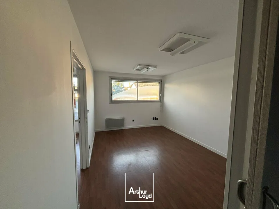 Bureaux - Location - COSNAC - 19360 - 70-70 - 7668855