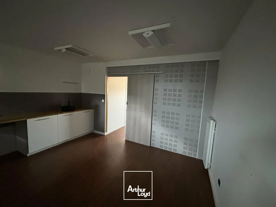 Bureaux - Location - COSNAC - 19360 - 70-70 - 7668854