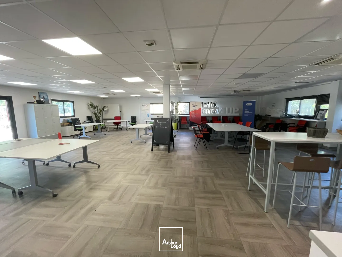 Bureaux - Location - NIMES - 30900 - 275.44-943.57 - 7668988