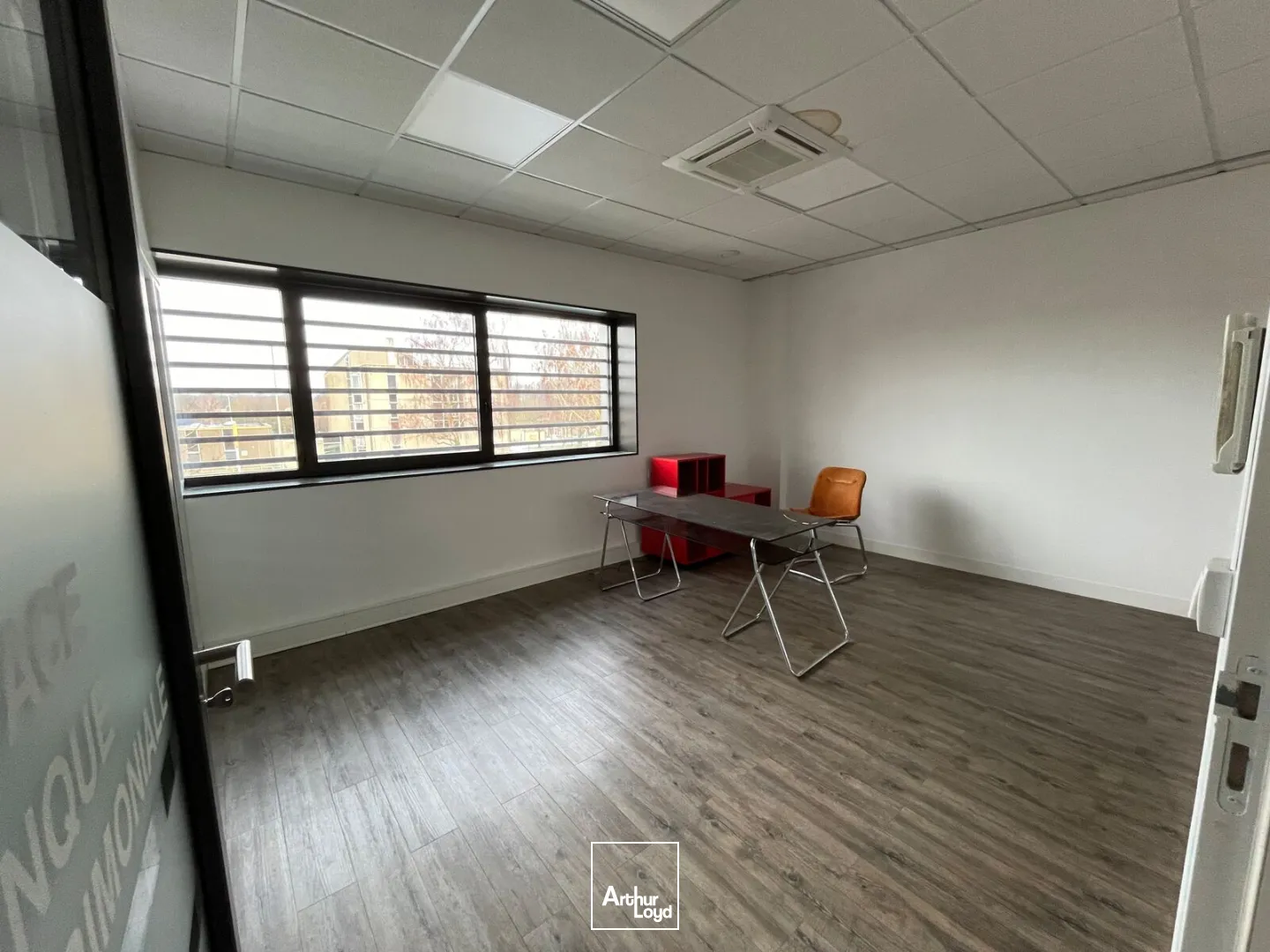 Bureaux - Location - SAINT MAXIMIN - 60740 - 81.98-187.28 - 7669005