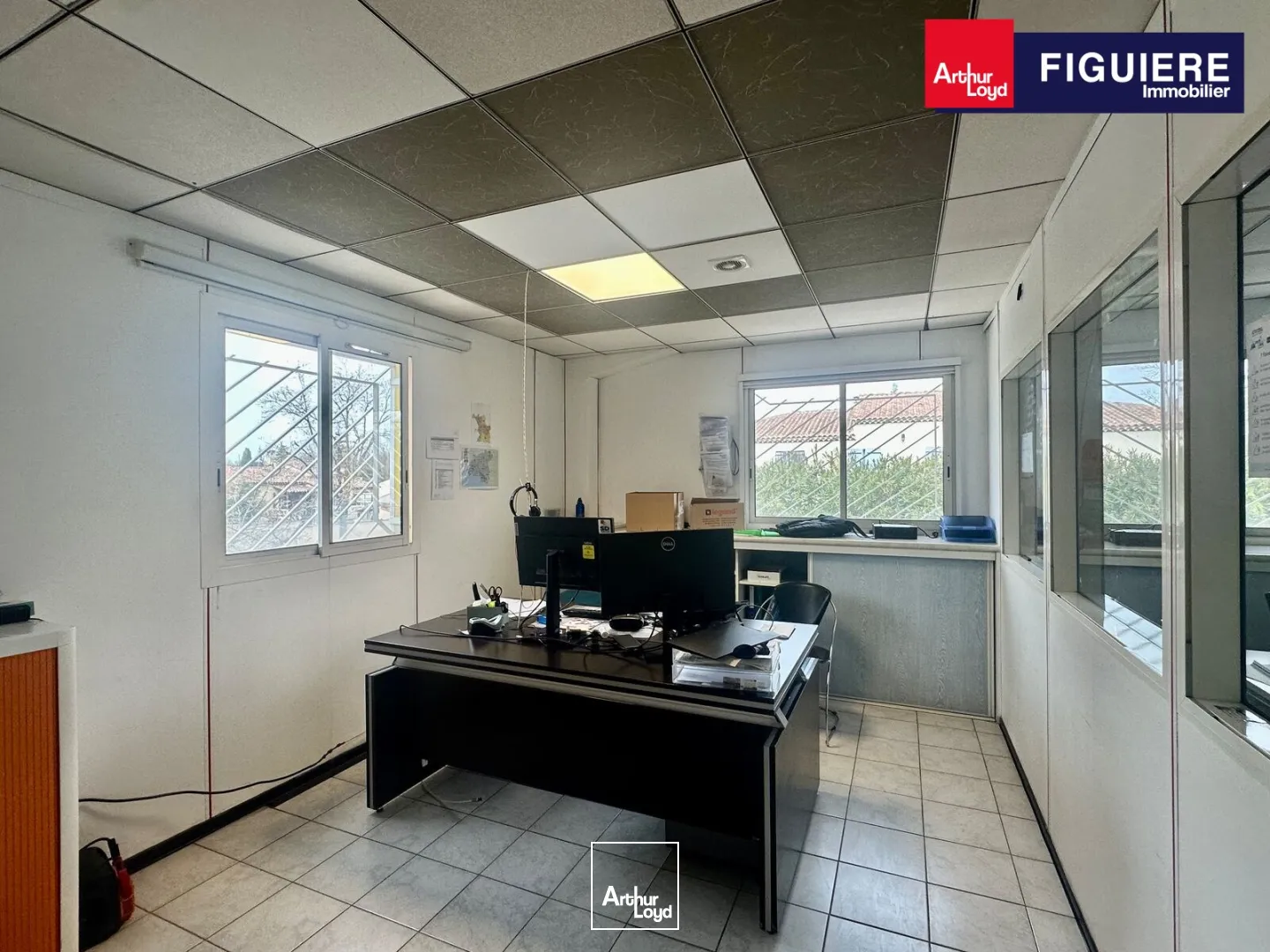 Locaux d'activité & Entrepôts - Location - SAINT VICTORET - 13730 - 590-590 - 7669047