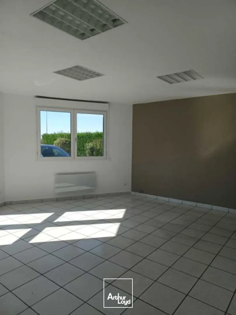 Locaux d'activité & Entrepôts - Location - LA FOUILLOUSE - 42480 - 320-320 - 7669296