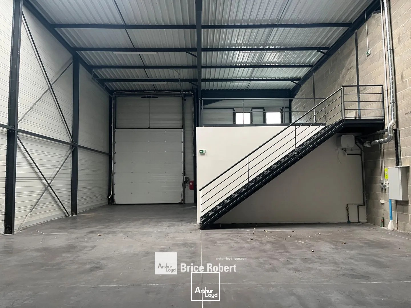 Locaux d'activité & Entrepôts - Location - VENISSIEUX - 69200 - 265-265 - 7669610