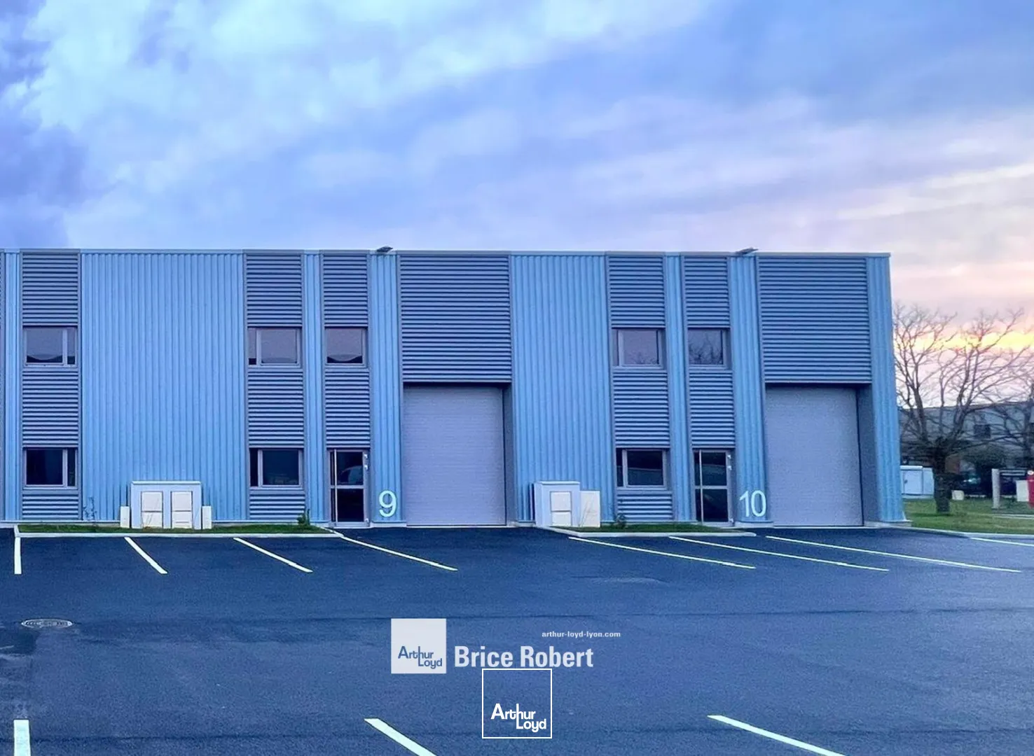 Locaux d'activité & Entrepôts - Vente - SAINT VULBAS - 01150 - 184.38-184.38 - 7669649